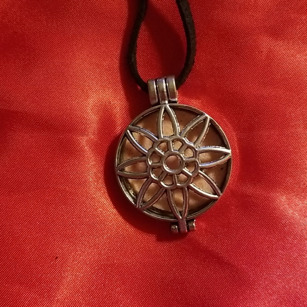 Necklace Scent Diffuser - image 2